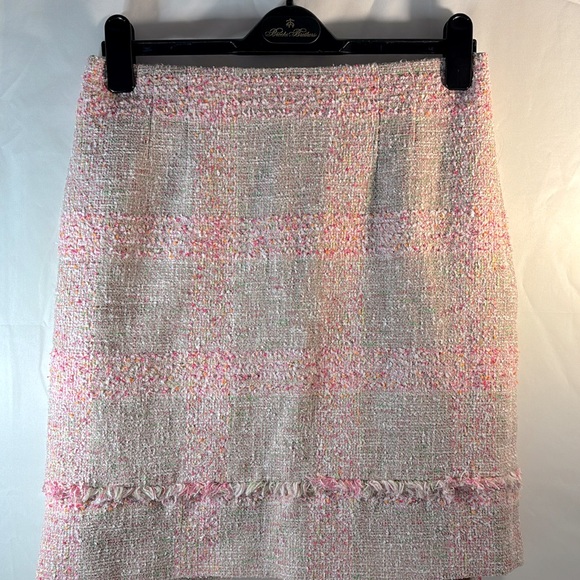 Brooks Brothers Dresses & Skirts - Brooks Brothers tweed skirt. Size 8. Pink/ Muti-color